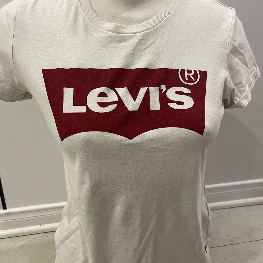 Levi's Women's Tee with Red Logo